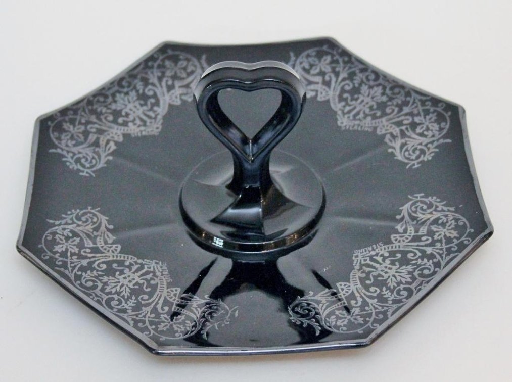 Center Handled Tray Plate