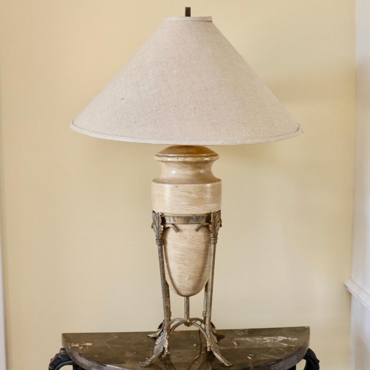 Torpedo Style Lamp in Metal Base