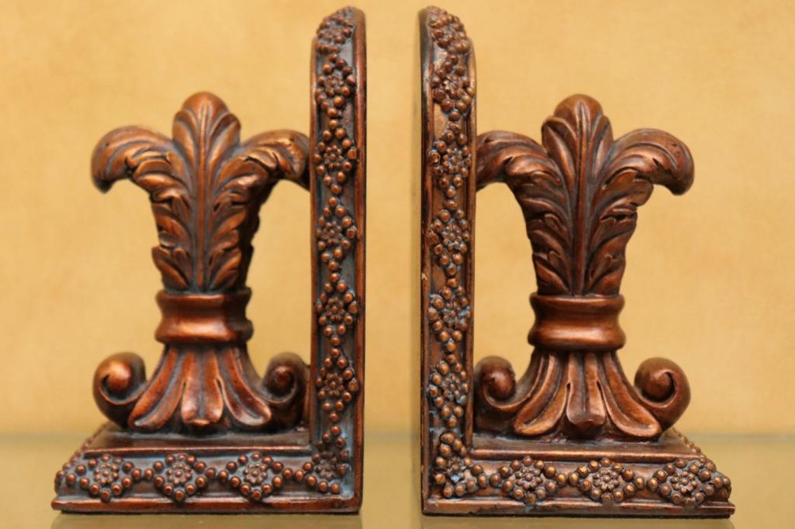 Fleur de Lis Style Bookends