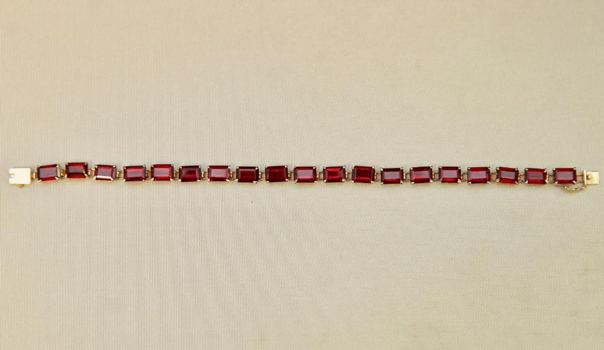 14k Gold and Garnet Bracelet