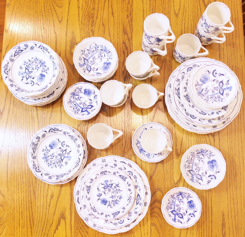 Blue Danube Six Piece Place Setting