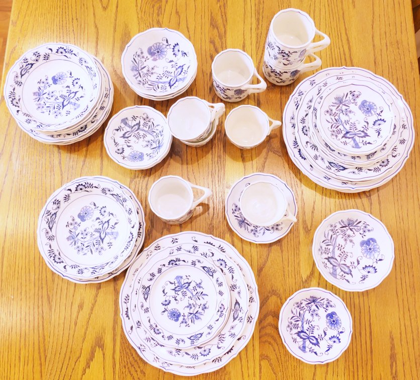 Blue Danube Four Piece Place Setting