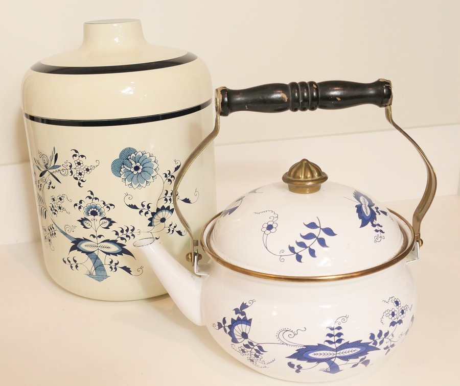 Blue Danube Canister and Teapot