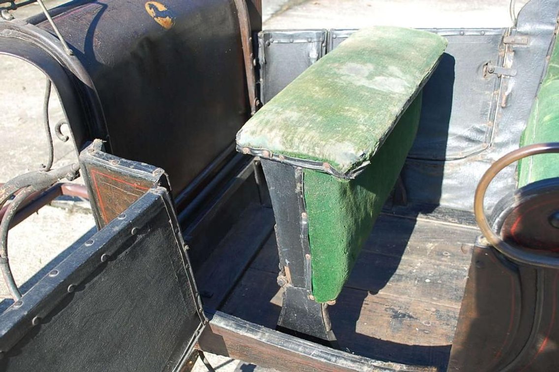 Image for Antique Sleigh with Reported Historical Background