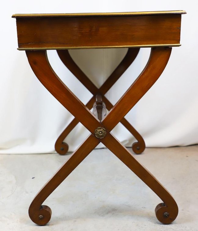 English Mahogany Center Table
