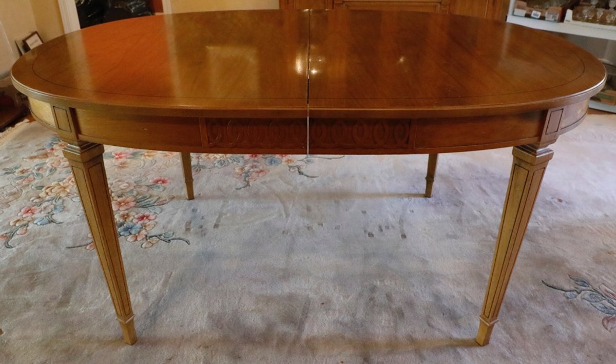 Thomasville Dining Room Table