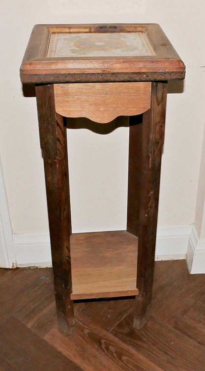 Tile Surface Plant Stand