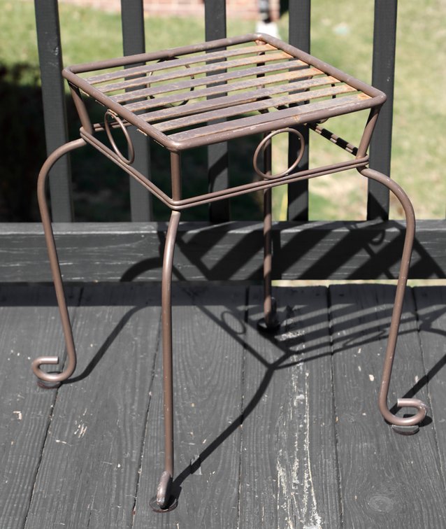Metal Plant Stand
