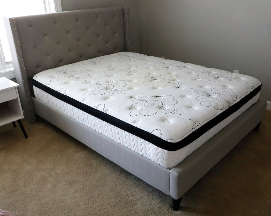 Gray Upholstered Button and Tuck Full Size Bed