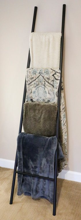 Four Cozy Throw Blankets