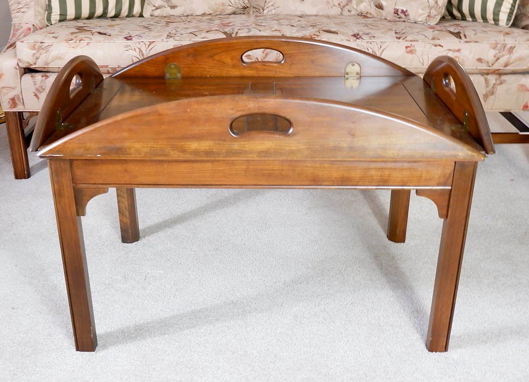 Chippendale Style Butler's Coffee Table