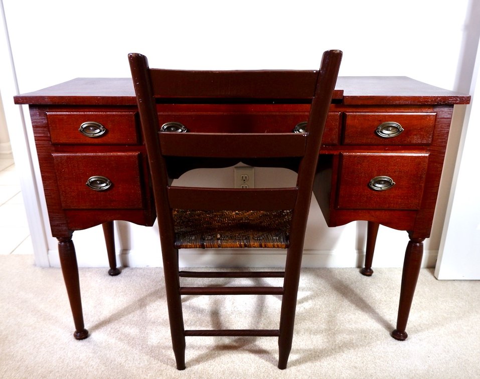 Mahogany Finish Dressing Table
