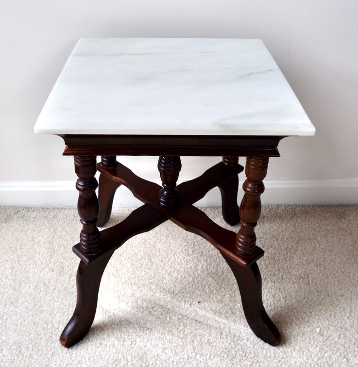 Modern Mahogany Finish Side Table