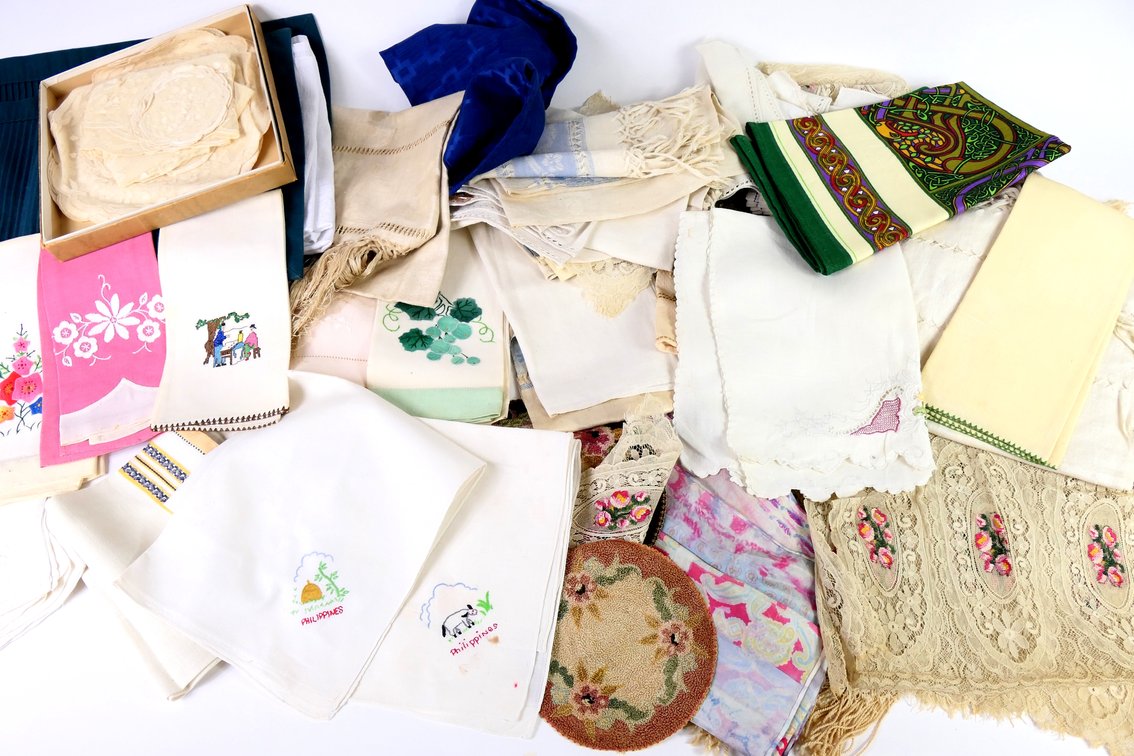 Assorted Vintage Linens