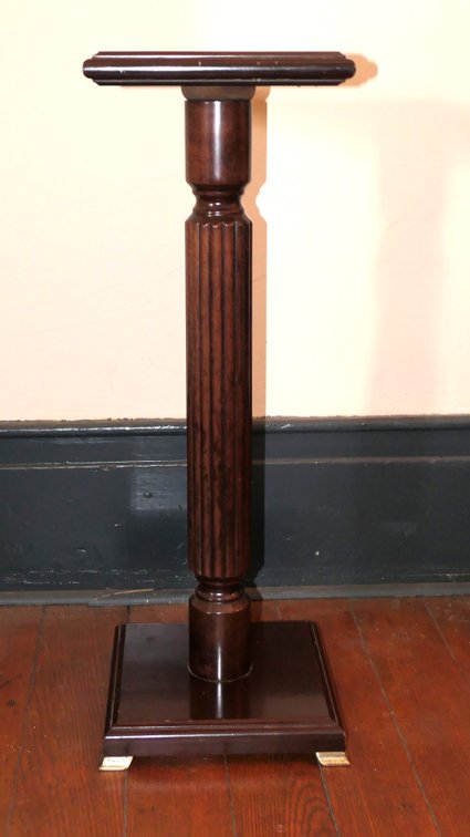 Mahogany Finish Art/Plant Stand by The Bombay Company