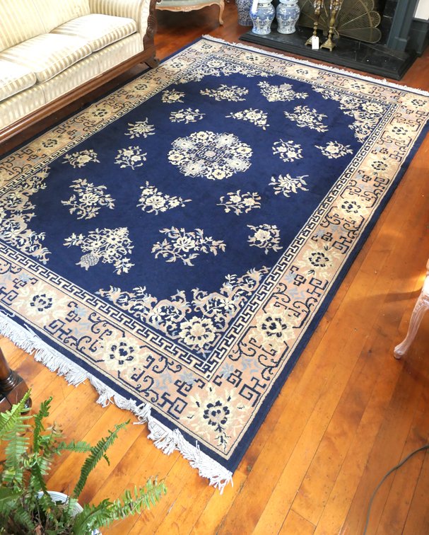 Chinese Style Machine Woven Area Rug