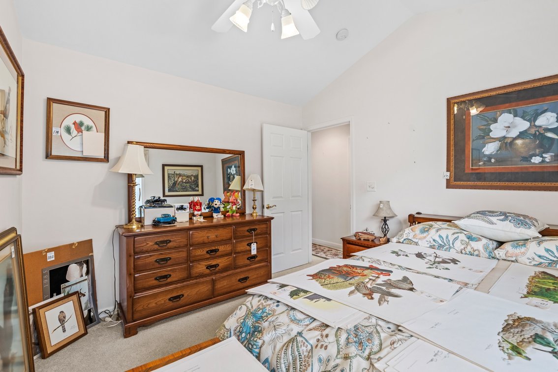 Image for Absolute Real Estate Auction in River Pointe