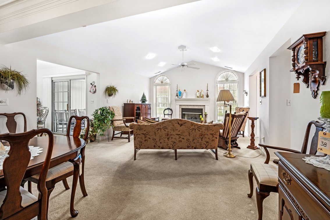 Image for Absolute Real Estate Auction in River Pointe