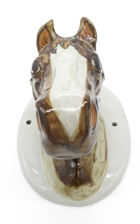 1985 Louisville Stoneware Horse Head Wall Plaque