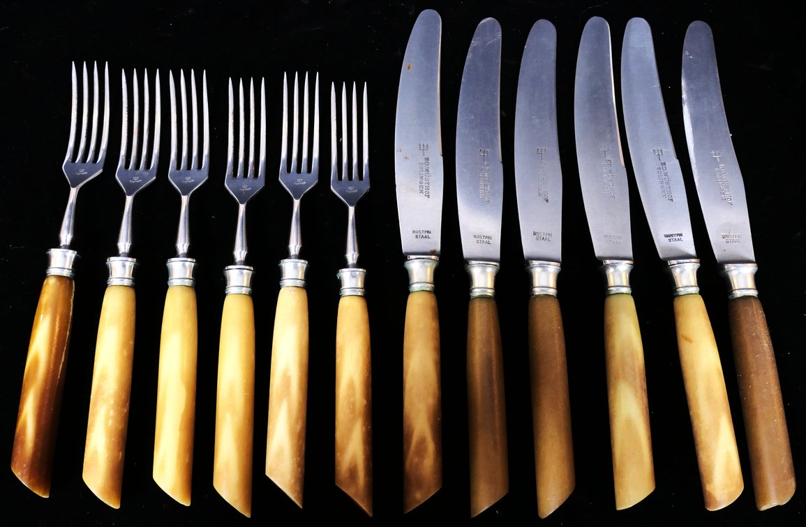 Bakelite Handled Cutlery