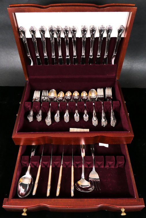 Service for Sixteen Oneida Celebrity Cutlery