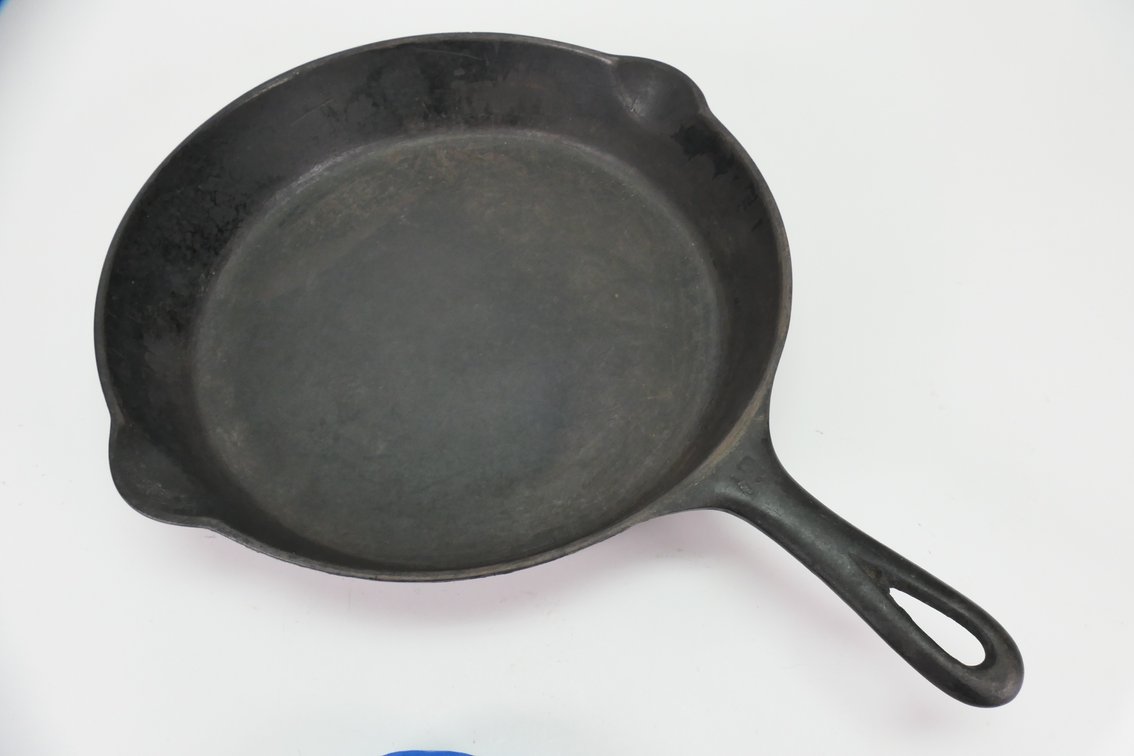 Griswold #10 Cast Iron Skillet