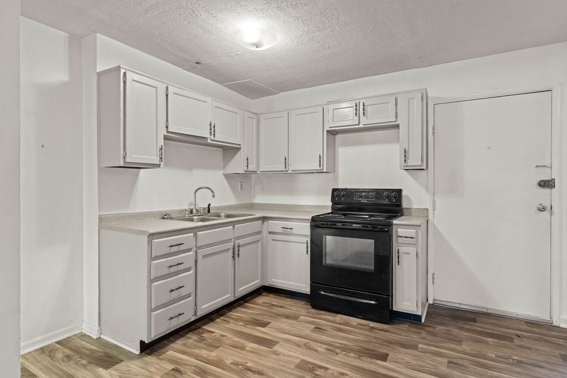 Image for Absolute Real Estate Auction: Townhome in Clifton Heights