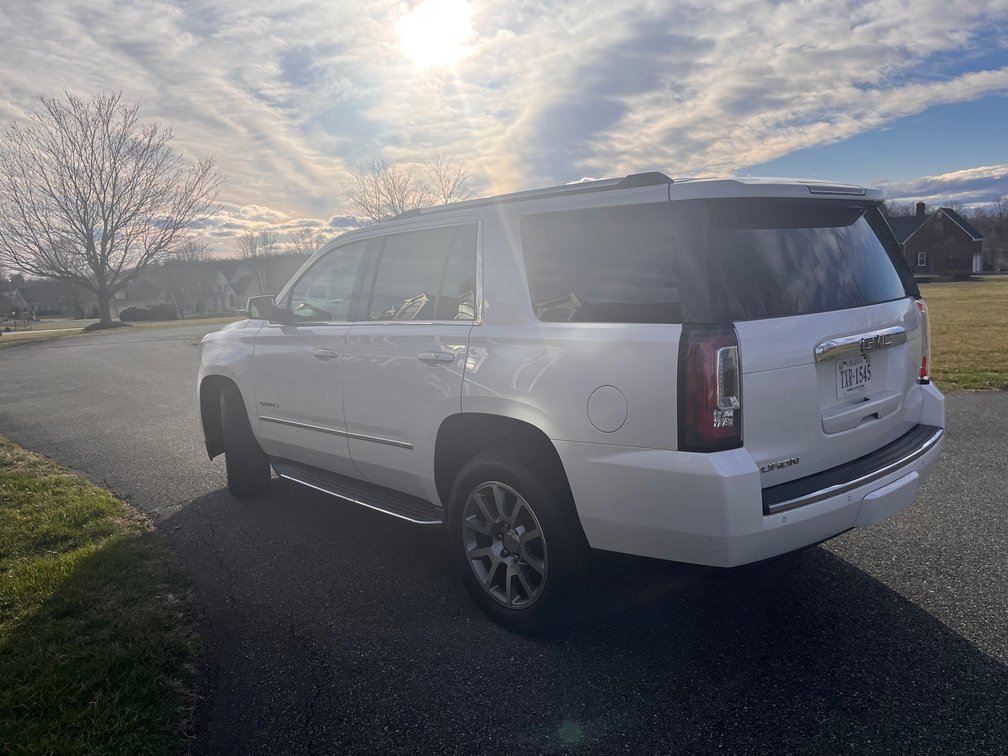 Image for 2016 GMC Yukon Denali