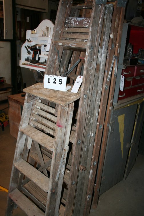 Image for 4 Wooden Ladders 1 is 4' and 3 are 6'
