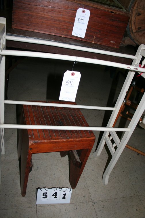 Image for Quilt Rack / Stool