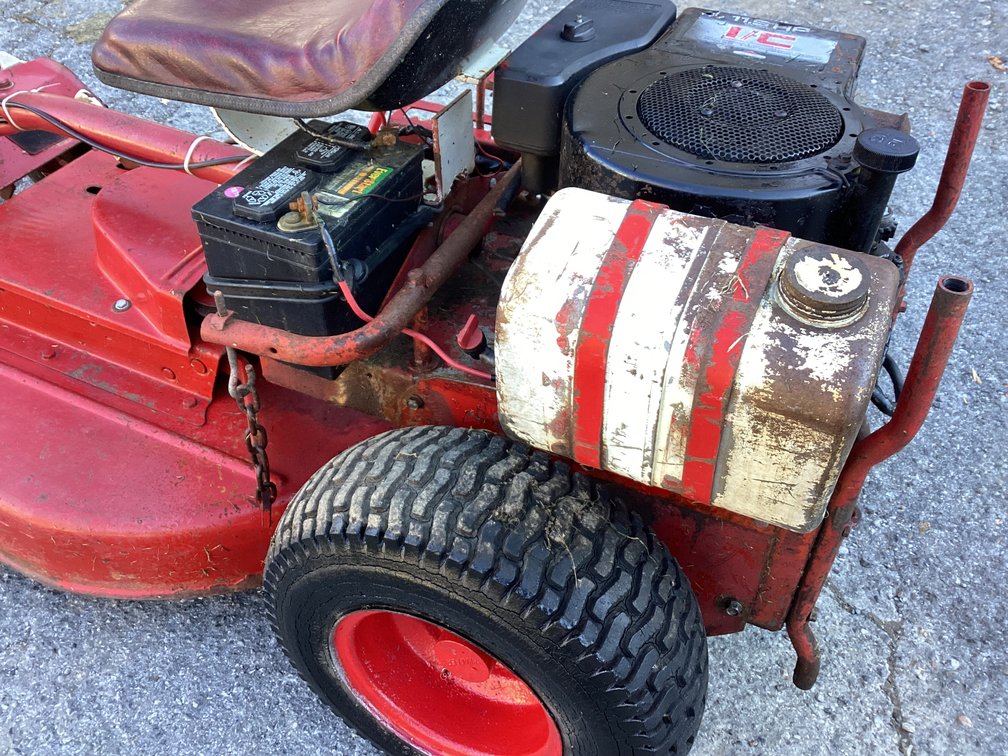 Image for 1992 Snapper Riding Mower