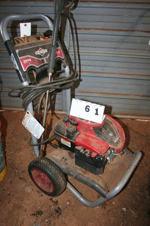 Image for Pressure Washer 2550 PSI Briggs & Straton 67
