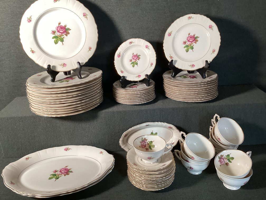 Image for Syracuse China  - Service for 12