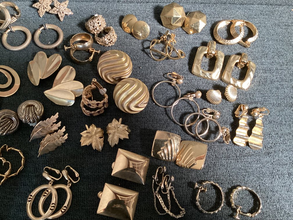 Image for Gold Tone Earrings - Clip On
