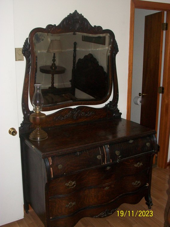 Image for 4 Drawer chest with mirror - 46