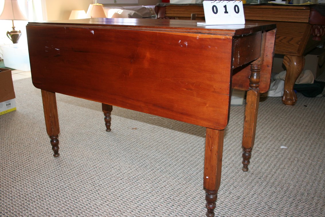Image for Antique Maple Drop Leaf Table Absolutely Georgeous Turned Legs - Hand