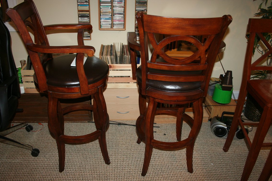 Image for Set of 2 Wooden Swivel Bar Stools - Excellent Condition 32