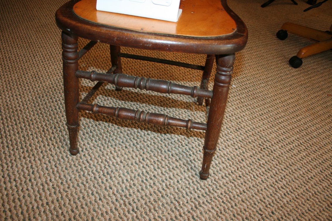 Image for Antique Wooden Chair - Turned Legs