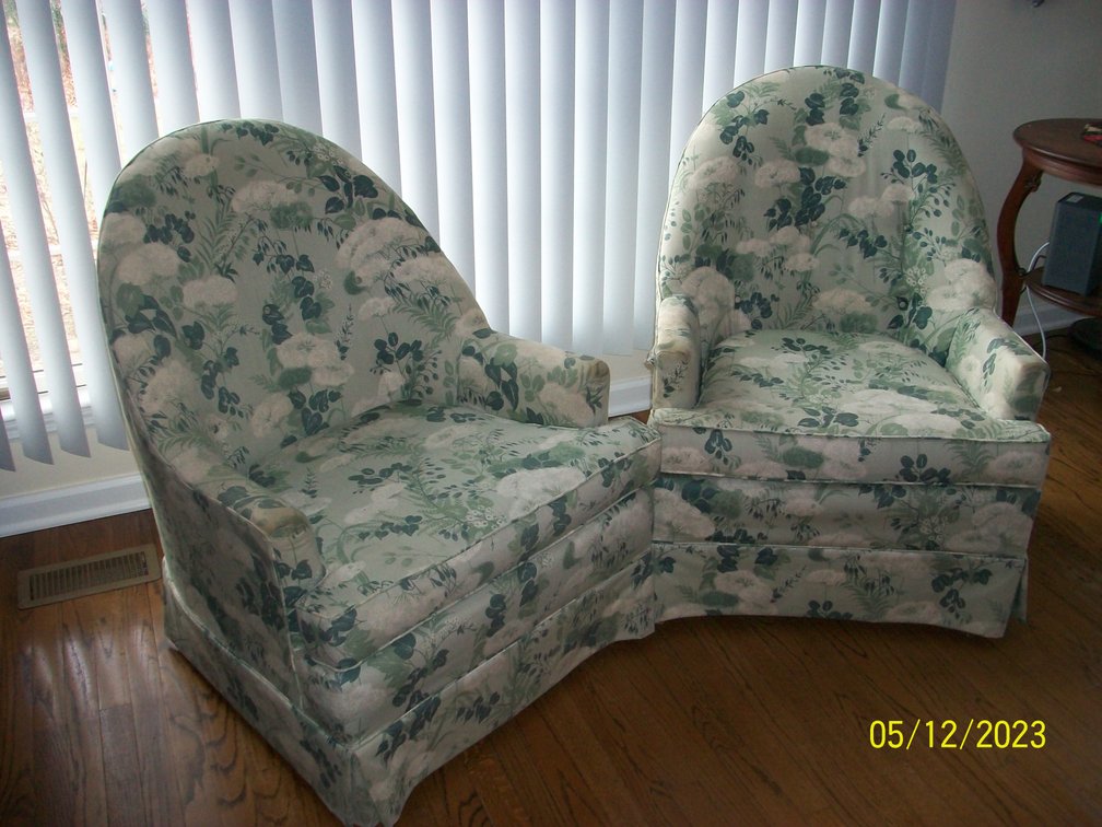 Image for 2 upholstered chairs