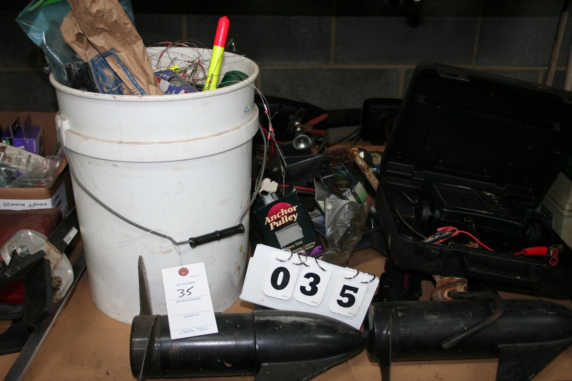 Image for 2 Trolling Motors (Running) Fish Equipment