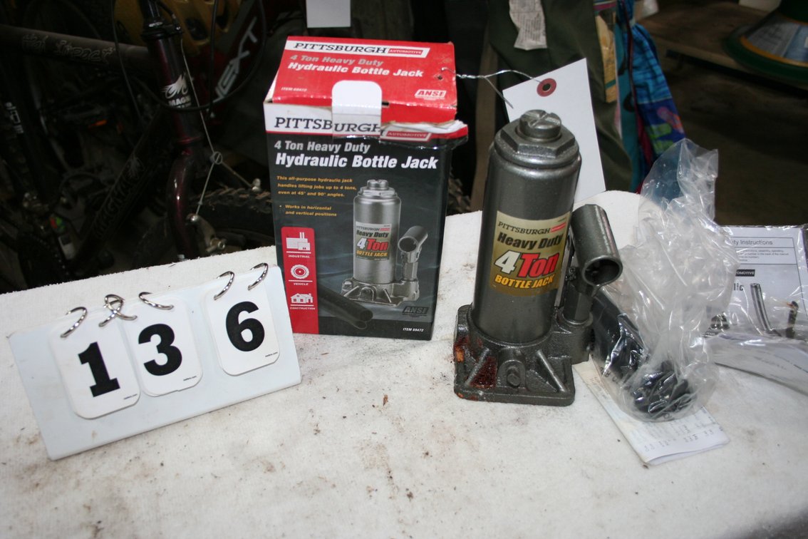 Image for 4 Ton Bottle Jack (Working)