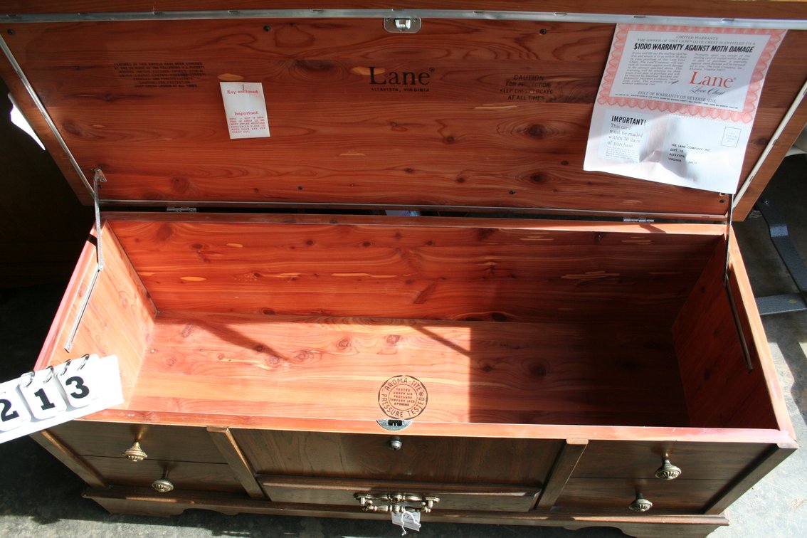 Image for Lane Chest Cushion Seat, Cedar Lined