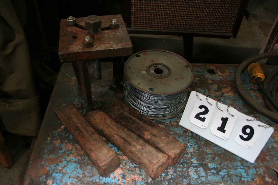 Image for Puller, Wire, 3 Wedges