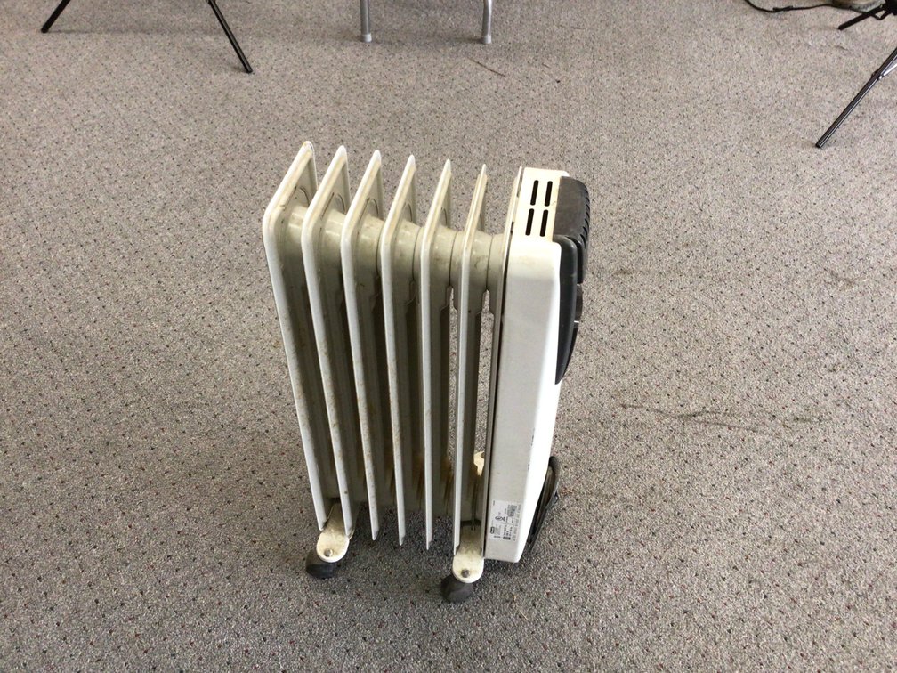 Image for Oil heater - DeLonghi