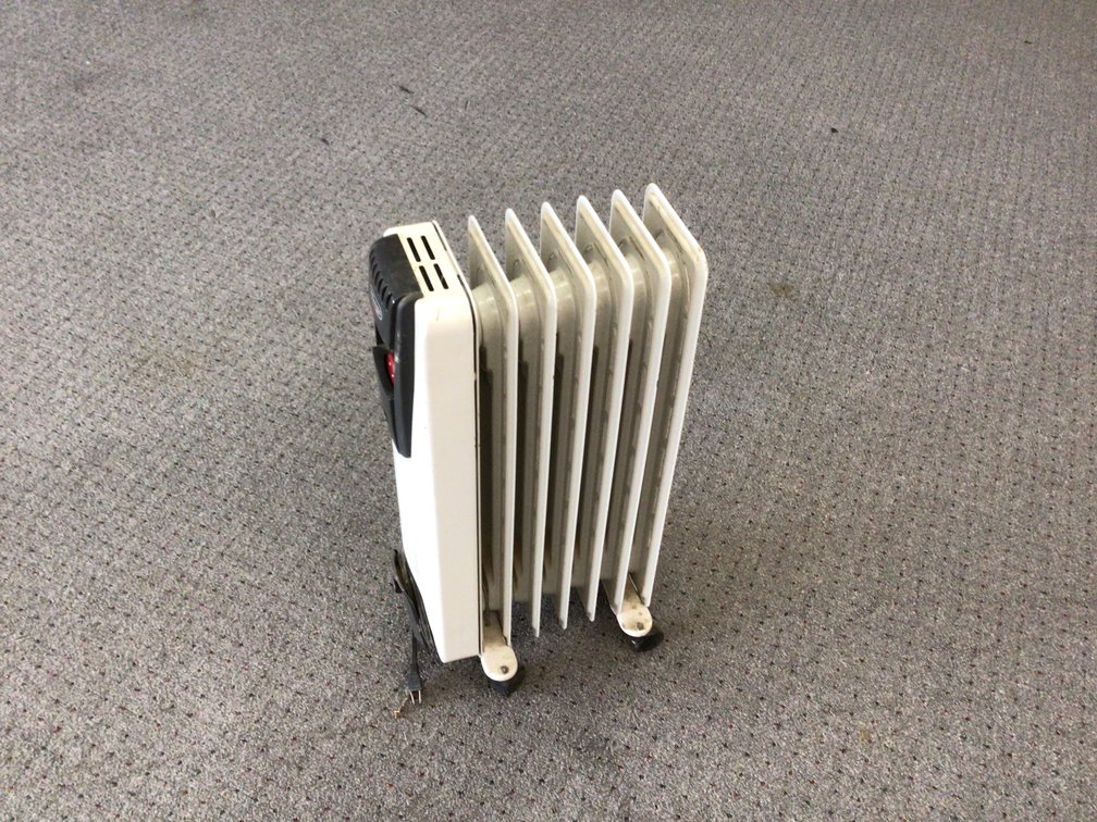 Image for Oil heater - DeLonghi