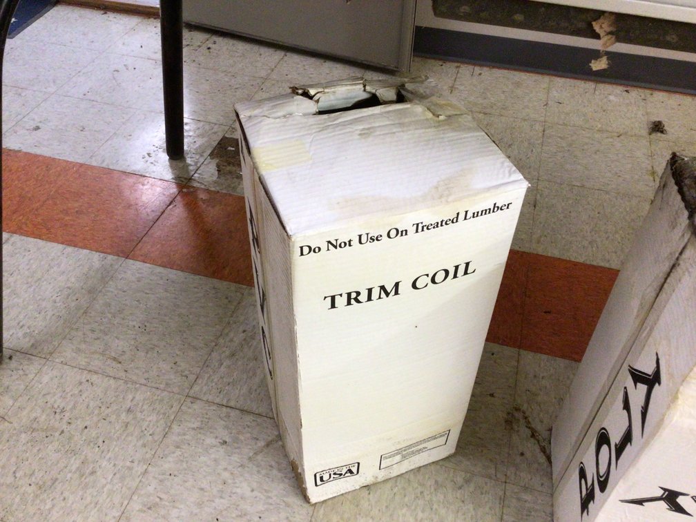 Image for Metal break with 5 boxes of trim coil
