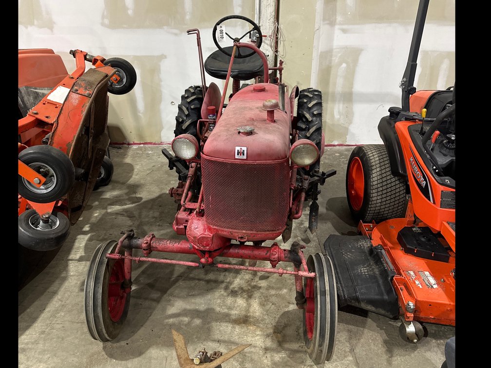 Image for International Harvestor Farmall Cub