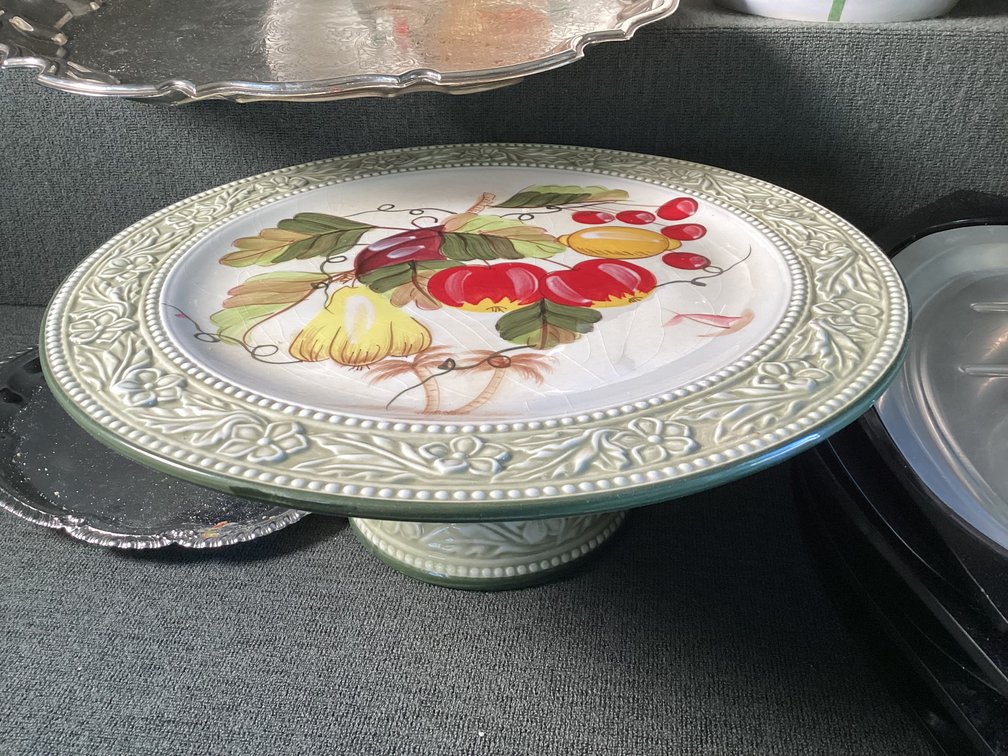 Image for Entertaining / Kitchen Lot