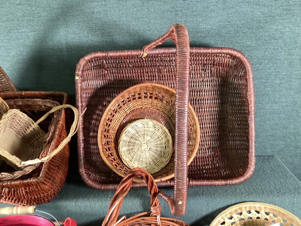 Image for Large Lot of Decorative Baskets