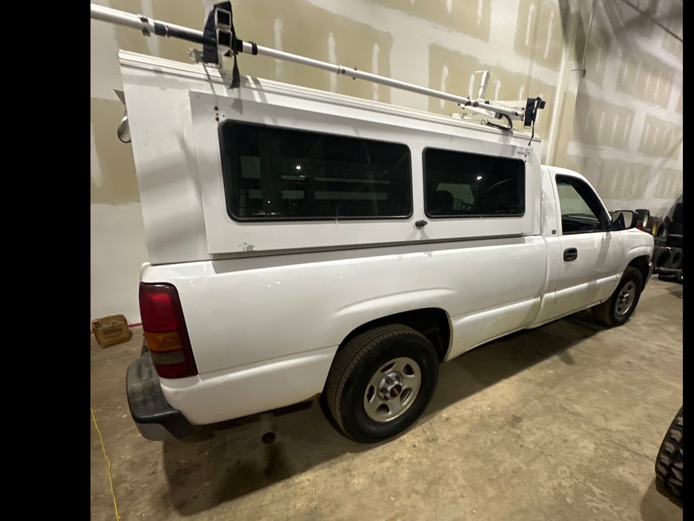 Image for 2001 GMC Sierra Pickup Truck